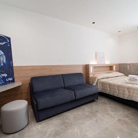 Le 4 Stagioni Dante H Napoli Centro, By Clapa Group 호텔 객실 사진